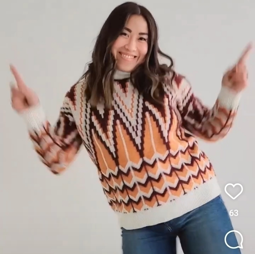 Influencer Cozy Turtle Neck Sweater Small Aztec Tribal Fall Winter Photo Shoot